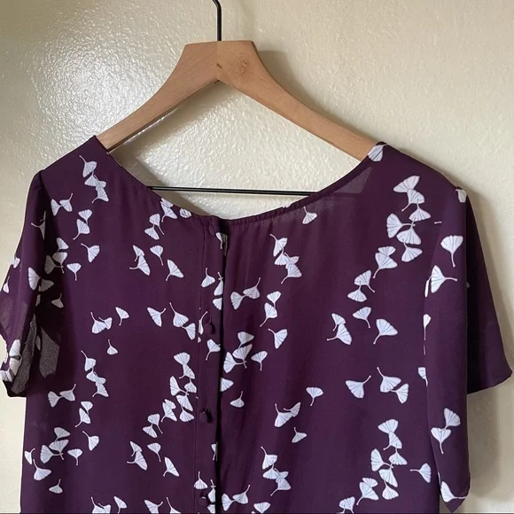 Torrid | Abbey Georgette Button Back Blouse - Picture 6 of 7